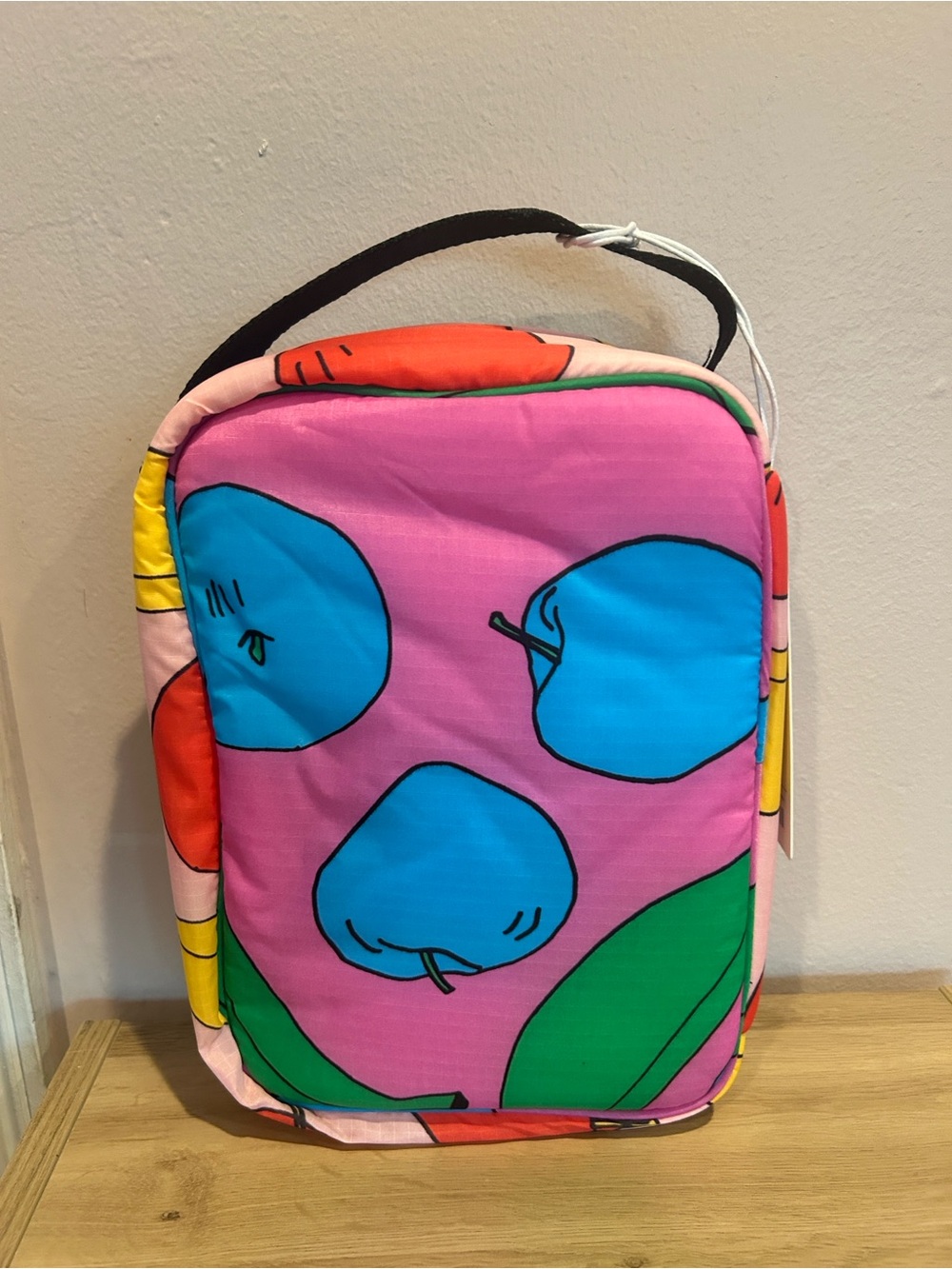 Baggu Apples and Bananas Lunch Tote - Picture 2 of 4